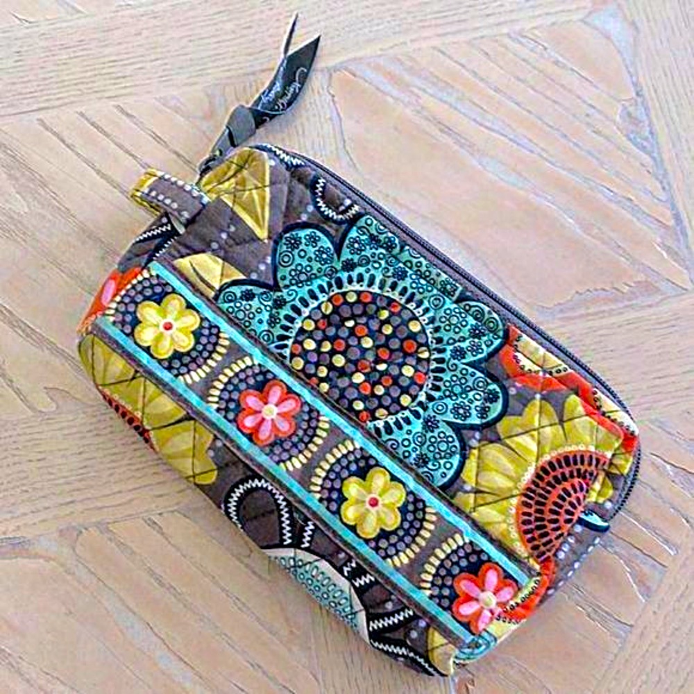 Vera‎ Bradley Sunny Medallion Floral Makeup Bag